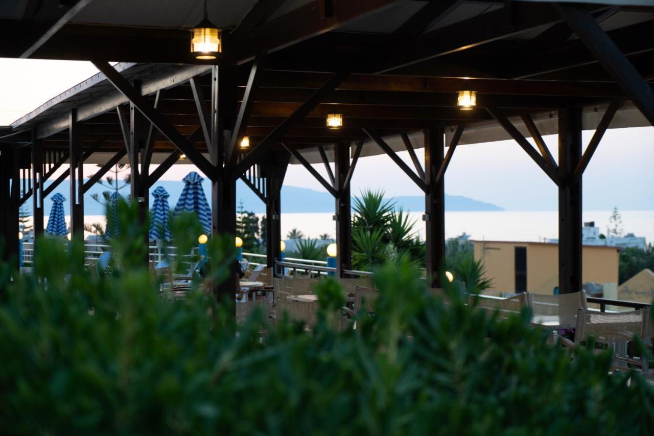 Hotel Mimoza Agia Marina  Exterior photo