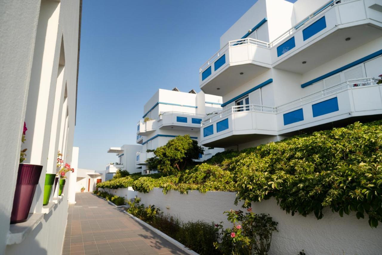 Hotel Mimoza Agia Marina  Exterior photo